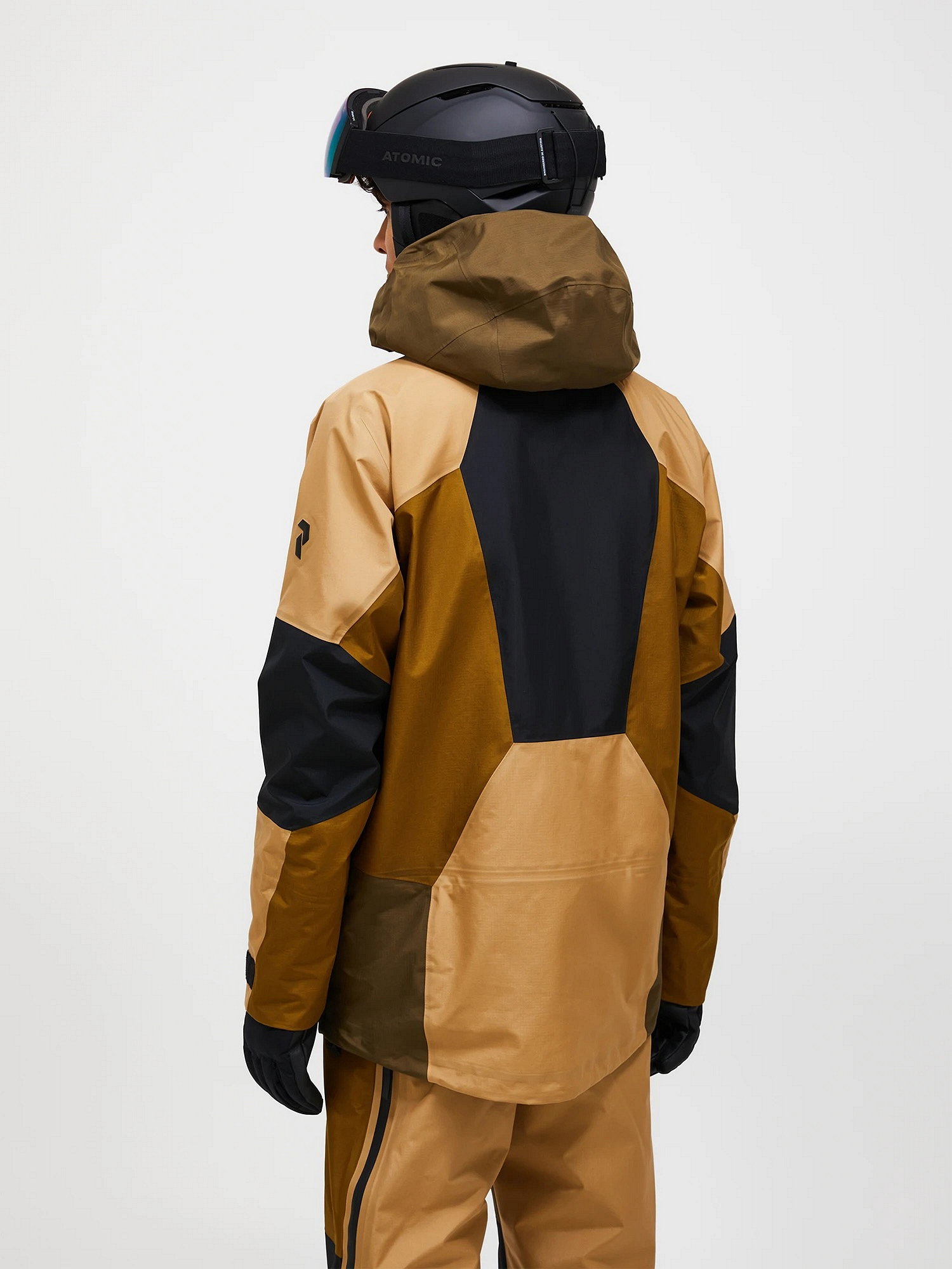 M Vertical Gore-Tex Pro Jacket (FW25) - Peak Performance Whistler